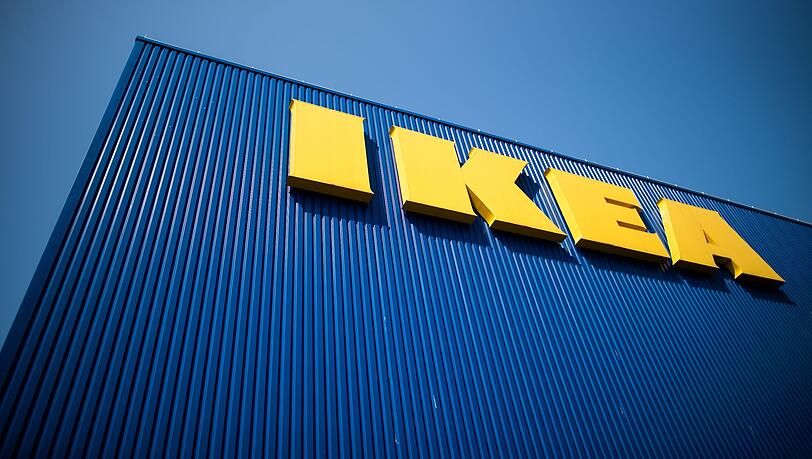 Ikea hat zwei große Einrichtungshäuser im Münchner Landkreis. Jetzt kommen zwei Planstudios in der Stadt dazu. (Symbolbild)