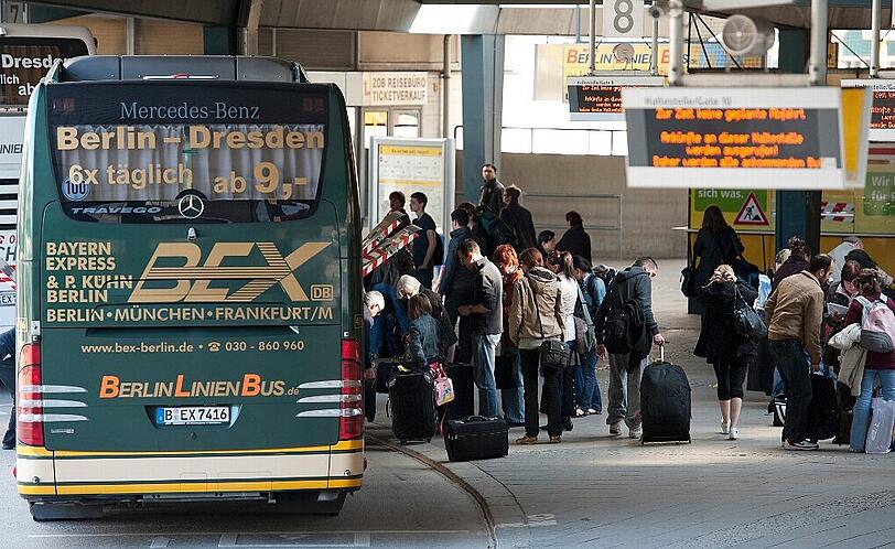 Boom-Branche: Im vergangenen Jahr reisten mehr als drei Millionen Fahrgäste mit Fernbussen. >Foto: dpa