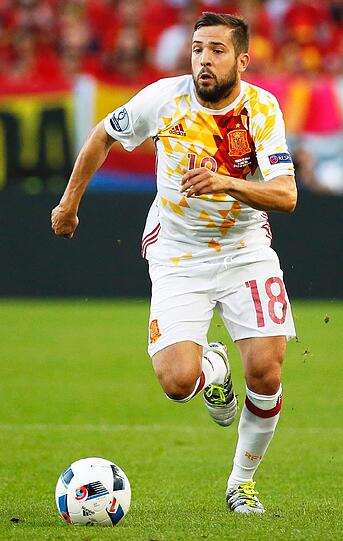 Linksverteidiger: Jordi Alba ist Stammspieler beim FC Barcelona und der spanischen Nationalmannschaft - Platz 2 für ihn.