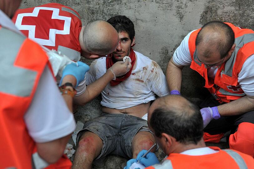 Stierhatz brutal: Aktuelle Bilder aus Pamplona.