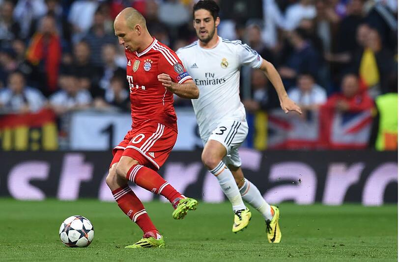 Arjen Robben: Note 3. In ehemaliger Heimat mit viel Willen, Einsatz und Mut. doch ohne "Schlachtenglück". Versuchte es immer und immer wieder, harmonierte mit Lahm über rechts besser.