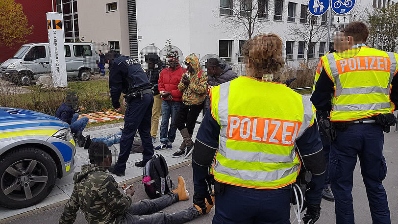 Unerlaubt eingereist: Mehrere Migranten wurden am Rangierbahnhof München Nord festgenommen. (Symbolbild)