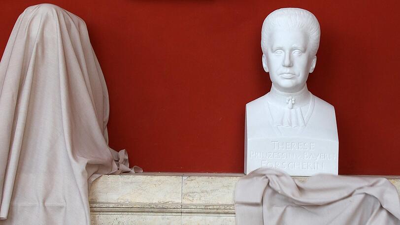 Seit zehn Jahren steht diese Büste der Forscherin Therese von Bayern in der Ruhmeshalle an der Bavaria in München. Die Münchner CSU wünscht sich mehr Frauen aus Geschichte, Kunst und Wissenschaft als Denkmäler, Brunnen oder Statuen im Stadtbild.