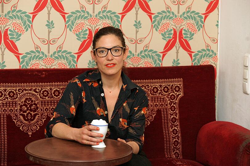 Kunden in der Werkstatt beraten und Cluberöffnung feiern, Theaterpremiere besuchen, Museumsführung machen und Zeit mit den Kindern verbringen: Sarah Lierl hat viel vor.