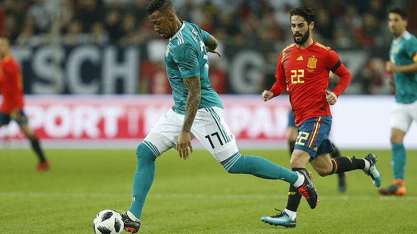 Mit Mats Hummels stand auch Jérôme Boateng in der Innenverteidigung auf dem Platz. Und obwohl Boateng einen besseren Tag als sein Bayern-Kollege Hummels erwischte, erwies sich die Innenverteidigung als anfällig und löchrig. Das sind wir vom FC Bayern aber ganz anders gewohnt ....