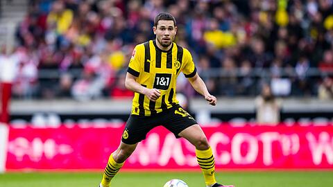Dortmunds Raphael Guerreiro in Aktion.