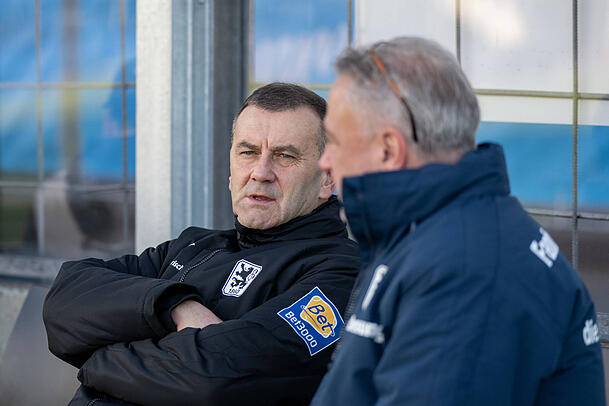 Findet in der AZ klare Worte f&uuml;r seinen Kapit&auml;n Jesper Verlaat: Sechzig-Boss Manfred Paula.