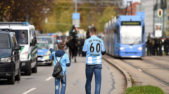 Müssen Löwen-Fans weiterhin eine hohe Abgabe für den MVV beim Stadionbesuch zahlen? (Symbolbild)