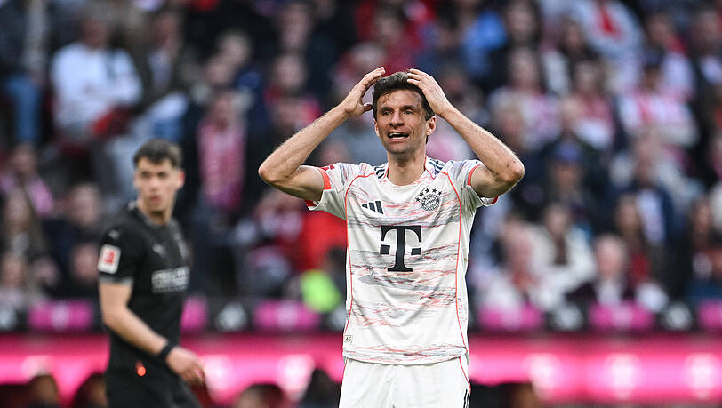 Thomas M&uuml;ller verlie&szlig; den FC Bayern im vergangenen Sommer nach 25 Jahren. Ganz reibungslos verlief der Abschied aber nicht.