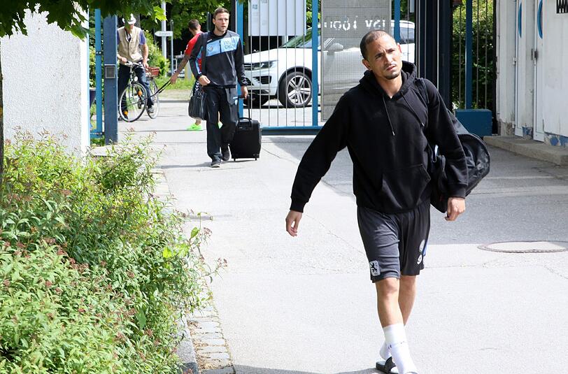 Die Mannschaft des TSV 1860 brach am Sonntagmittag zum Kurz-Trip nach Bad Häring auf.