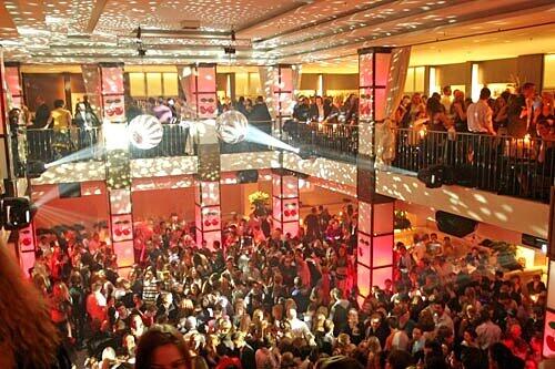 Da wollen die Bayern feiern am 19. Mai: Im Felix, dem In-Club unter dem Hotel Adlon.