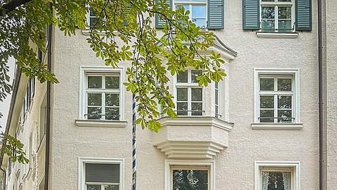 Der Giesinger Garten, in Mitten von Kastanienb&auml;umen.
