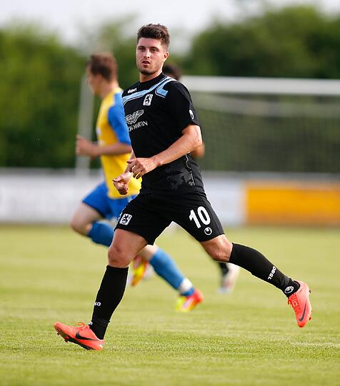 Die Löwen haben am Dienstagabend das erste Testspiel der Saison mit 13:0 beim Kreisligisten FC Leutkirch gewonnen. Die Bilder des Spiels.