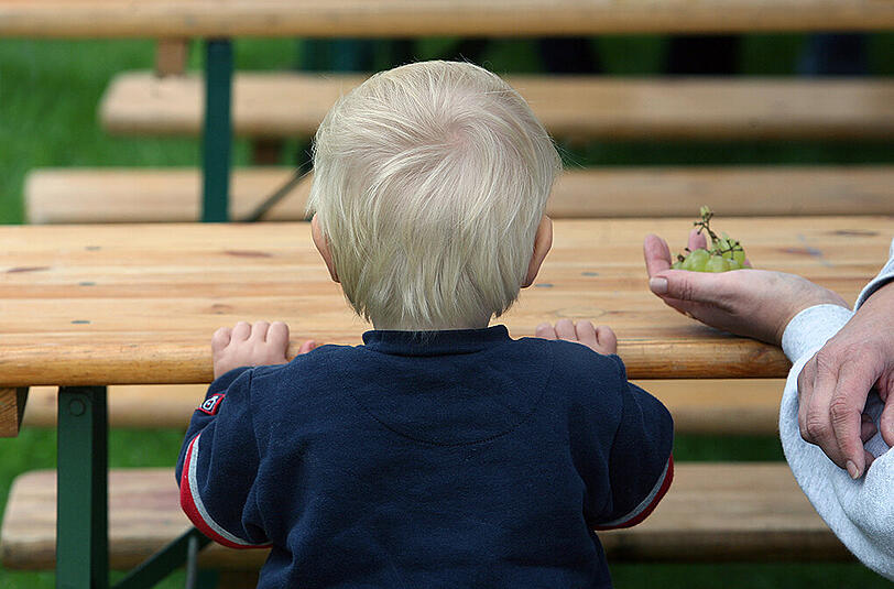 Zwar leben in Bayern im Deutschlandvergleich die wenigsten Kinder in Armut, dennoch gibt es auch hier regionale Unterschiede.