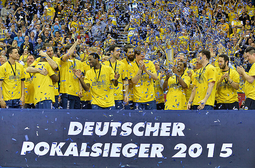 Diesjähriger Pokalsieger waren die EWE Baskets Oldenburg. Gibt's 2016 roten Glitter im Audi Dome?
