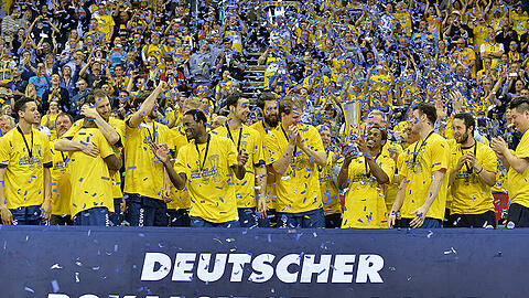 Diesjähriger Pokalsieger waren die EWE Baskets Oldenburg. Gibt's 2016 roten Glitter im Audi Dome?