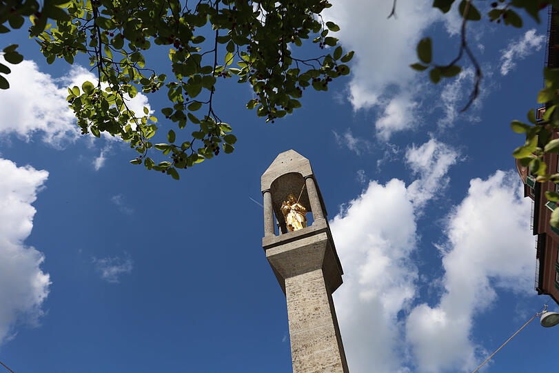 Das Pasinger Herz: die Mariensäule am Marienplatz.
