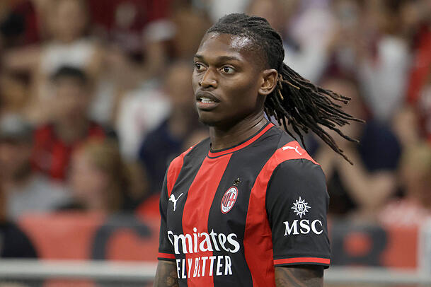 Bayern war bereits im vergangenen Jahr an Rafael Leao dran. Nun hat der Portugiese seinen Wechselwunsch öffentlich gemacht. Bayern war bereits im vergangenen Jahr an Rafael Leao dran. Nun hat der Portugiese seinen Wechselwunsch öffentlich gemacht.