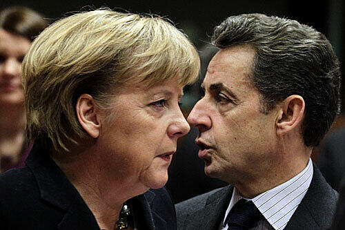 Kanzlerin Angela Merkel mit Frankreichs Präsident Nicolas Sarkozy beim EU-Gipfel in Brüssel