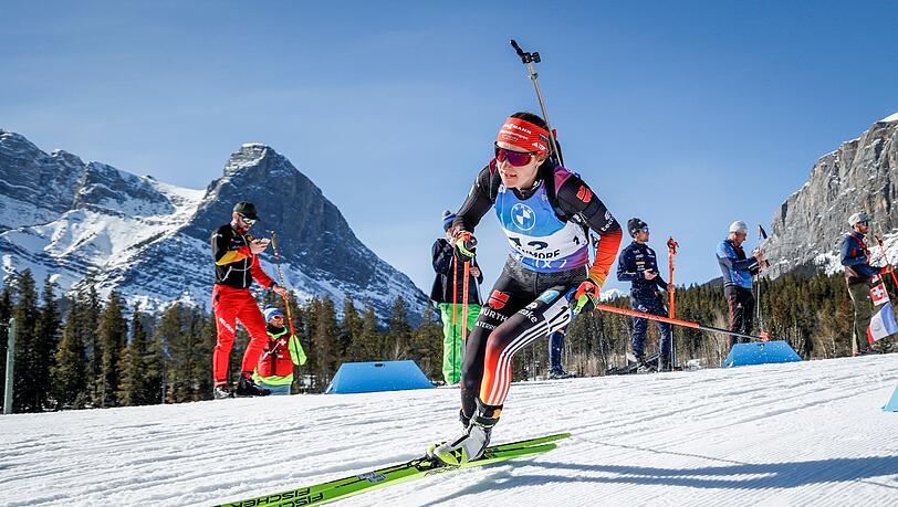 Janina Hettich-Walz ist im letzten Rennen der Saison in Canmore Zweite geworden.