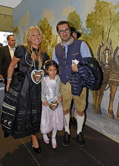 Traditioneller Ausflug der Löwen aufs Oktoberfest. Der TSV 1860 München feierte im Hacker-Zelt. Die Bilder.