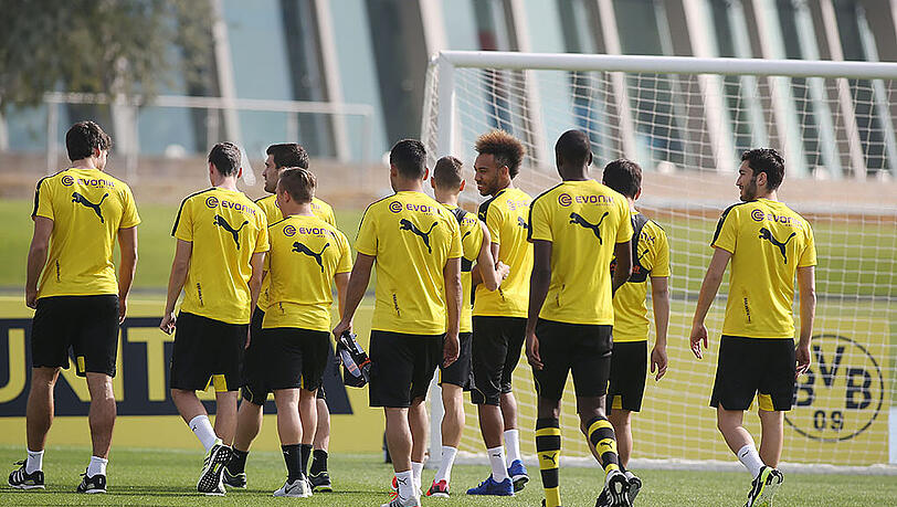Wie viele andere Bundesliga-Teams schlagen auch die Profis von Borussia Dortmund ihr Winter-Trainingslager in der Sonne auf - in Dubai. Wie viele andere Bundesliga-Teams schlagen auch die Profis von Borussia Dortmund ihr Winter-Trainingslager in der Sonne auf - in Dubai.