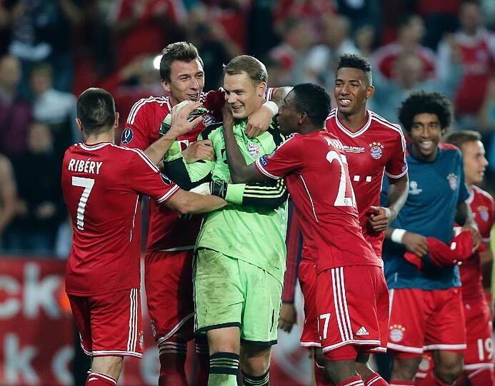 Sehen Sie den FC Bayern in der Allianz Arena gegen Hannover.