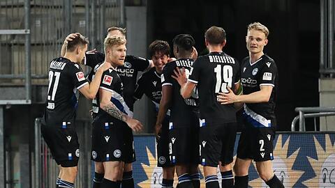 Bielefeld verlässt durch den Sieg gegen Freiburg vorerst die Abstiegsränge.
