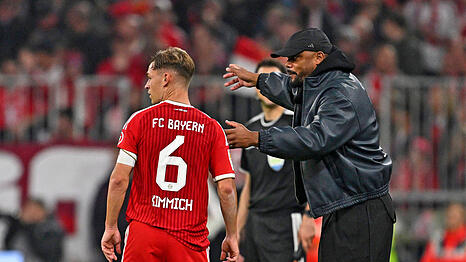 Bald wieder zur&uuml;ck beim FC Bayern: Joshua Kimmich (l.) und Trainer Vincent Kompany.