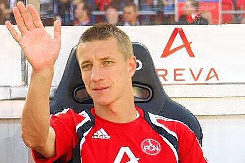 Ein Bild, an das sich die Club-Fans nicht gewöhnen wollen: Marek Mintal als Ersatzspieler.