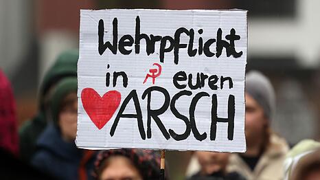 Bundesweit wollen junge Menschen gegen die Wehrpflicht auf die Stra&szlig;e gehen. (Archivbild)
