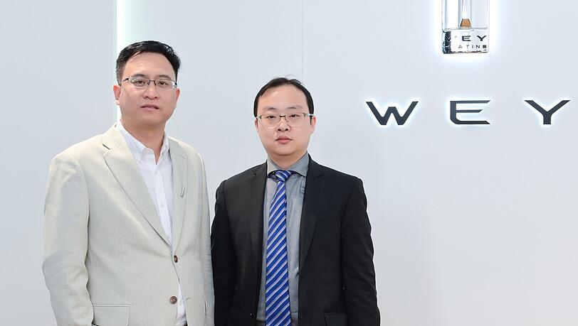 Li Ruifeng (li.), Global CEO of WEY Brand bei GWM und Johnson Qiang (re.), Vice President of GWM Europe. Li Ruifeng (li.), Global CEO of WEY Brand bei GWM und Johnson Qiang (re.), Vice President of GWM Europe.