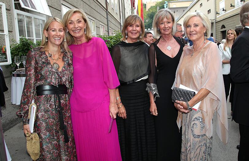 Elisabeth Auersperg - Breunner, geb. Flick,  Brigitte von Boch, Prinzessin Ursula, Uschi von Bayern, Gräfin Charlotte von Bismarck Schönhausen, Inge Wrede Lanz