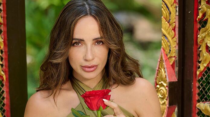 Jennifer Saro ist die Bachelorette 2023. Die 27-Jährige wurde in Straubing geboren, lebt mit ihrem einjährigen Sohn mittlerweile in Berlin.