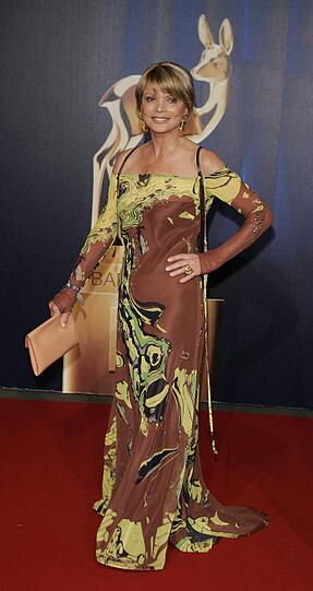 Mei o mei, Frau Glas! Was sich die sonst so elegante Schauspielerin 2007 bei der Kleiderwahl gedacht hat, ist uns ein Rätsel.