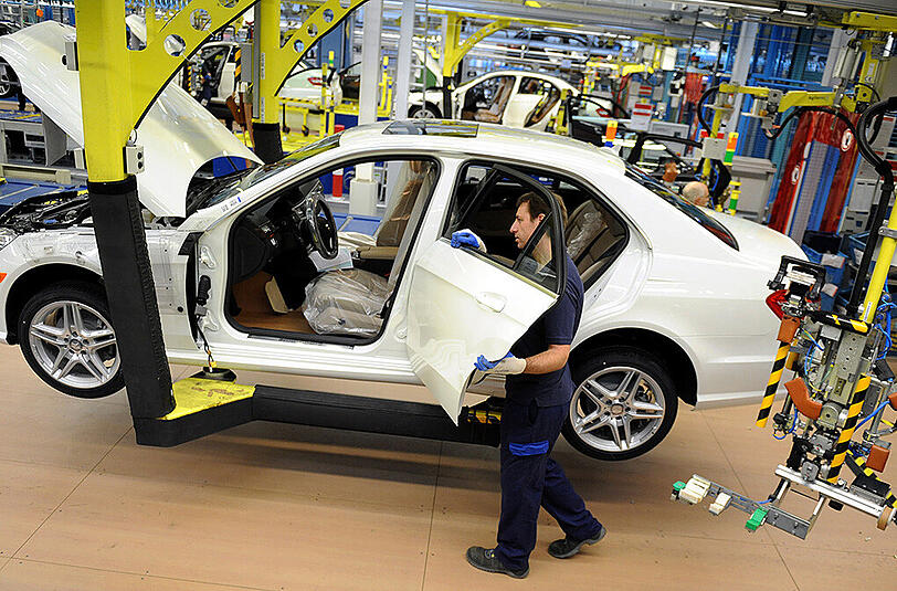 Zehn der größten Autobauer sind ins Visier der US-amerikanischen Justiz geraten. Auch BMW, Mercedes und Volkswagen stehen auf der Liste der Anwälte.