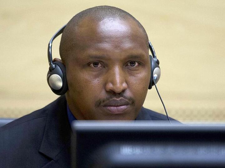 Bosco Ntaganda bei seinem ersten Auftritt vor den Richtern des Internationalen Strafgerichtshofs ICC.