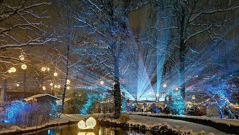 Bad Füssing verwandelt sich auch in 2025 wieder in ein Weihnachts-Wunderland. Bad Füssing verwandelt sich auch in 2025 wieder in ein Weihnachts-Wunderland.