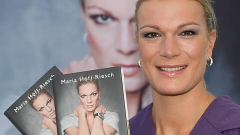 Skirennläuferin Maria Höfl-Riesch bei der Vorstellung ihrer Autobiographie "Geradeaus" im Oktober 2012.