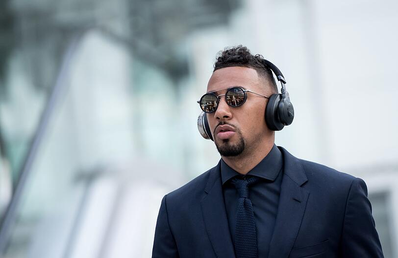 Weitere Bilder vom Abflug der Bayern-Spieler.