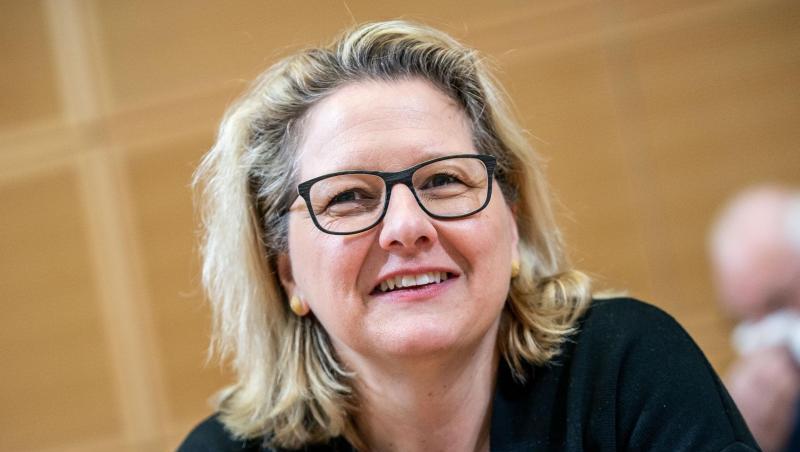 Umweltministerin Svenja Schulze sieht Atomenergie nicht als Alternative. Umweltministerin Svenja Schulze sieht Atomenergie nicht als Alternative.