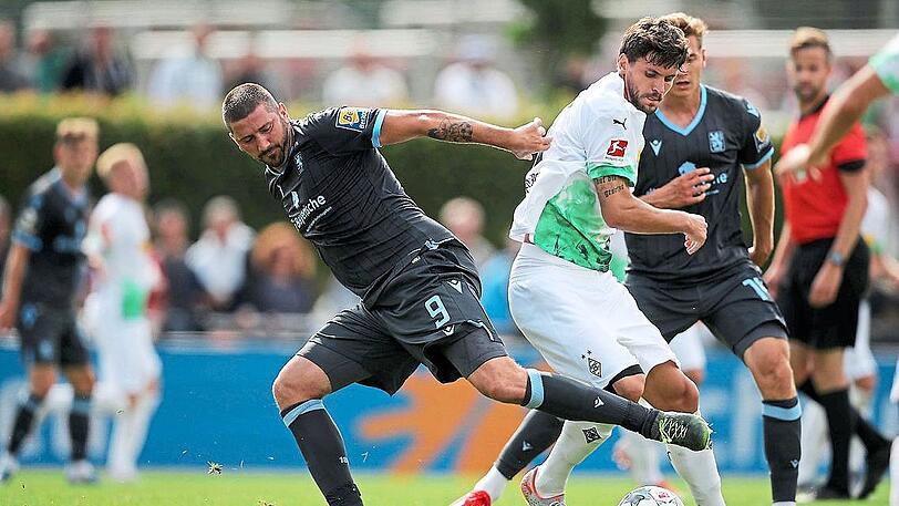 "Da muss mehr kommen", sagte Löwen-Coach Daniel Bierofka über seinen Sturm um Torjäger Sascha Mölders (l.).