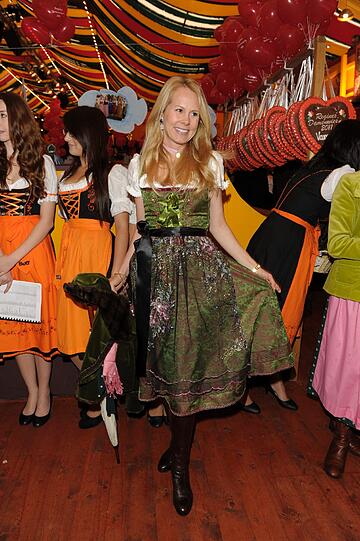 Regine Sixt's Damenwiesn: Die Münchner Lady-Elite trifft sich im Hippdrom. Die Bilder