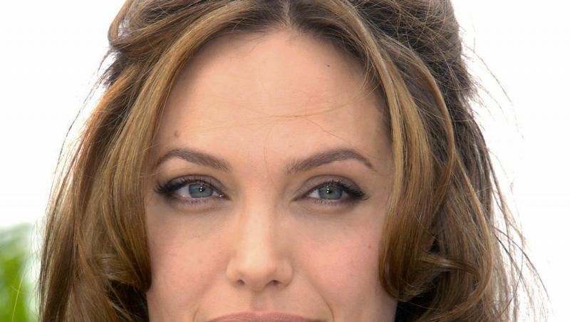 Schönheitsideal: Angelina Jolie Schönheitsideal: Angelina Jolie