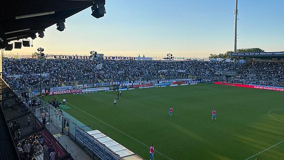Halbzeit beim Spiel TSV 1860 -SV Meppen