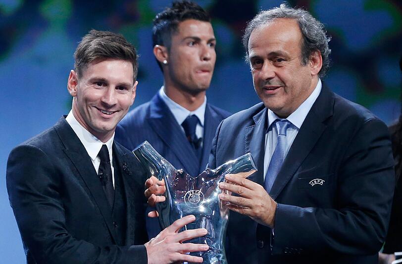 Lionel Messi ist zurück auf Europas Fußballthron. Im Duell mit Cristiano Ronaldo setzte er sich im Rennen um den Titel als "Europas Fußballer des Jahres" durch.