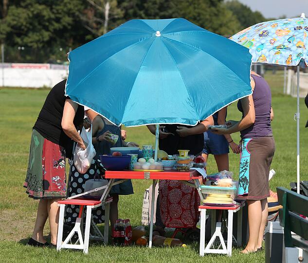 Rivalen der Rennbahn: die Häppchen &ndash; und die Schattenplätzchen.