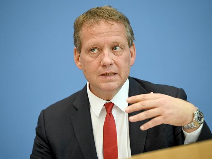 DIHK-Präsident Eric Schweitzer: "Mehr als 750.000 Arbeitsplätze in Deutschland hängen vom Export nach Großbritannien ab."