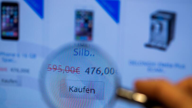 Täuschend echt, oft kaum zu erkennen: Fake-Shops locken mit Schnäppchen und kassieren Geld für Waren, die nie ankommen. (Symbolbild) Täuschend echt, oft kaum zu erkennen: Fake-Shops locken mit Schnäppchen und kassieren Geld für Waren, die nie ankommen. (Symbolbild)