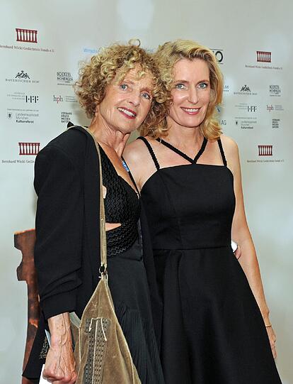Maria Furtwängler (r) und ihre Mutter Kathrin Ackermann beim diesjährigen Filmfest in München.